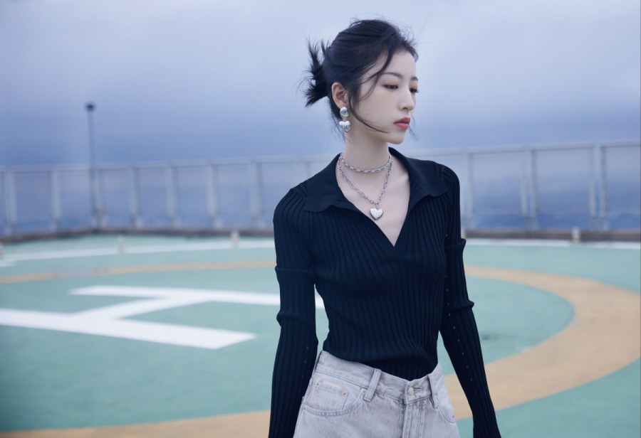 吴青峰唱《如果声音不记得》主题曲 延续催泪曲风